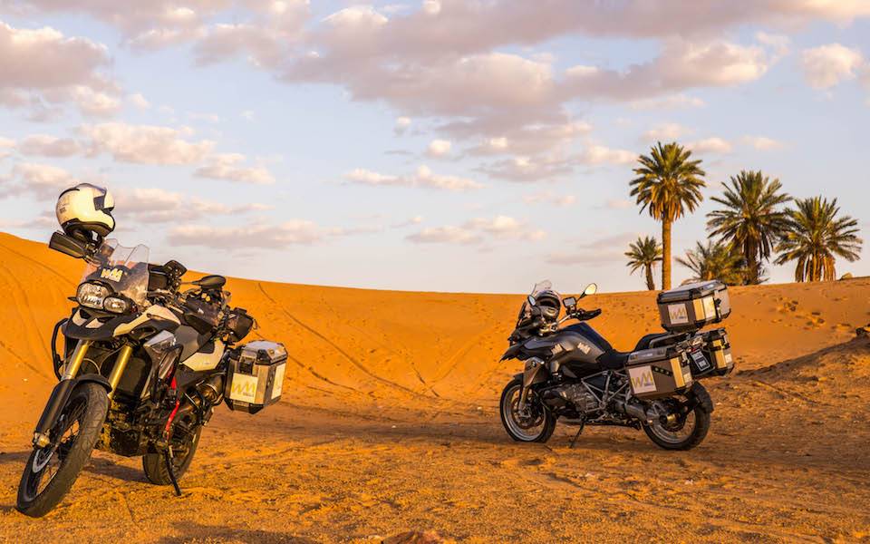 Conseils pour Préparer un Voyage Réussi en Moto Louée