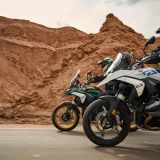 Pourquoi Opter pour la Location de Moto pour Vos Voyages